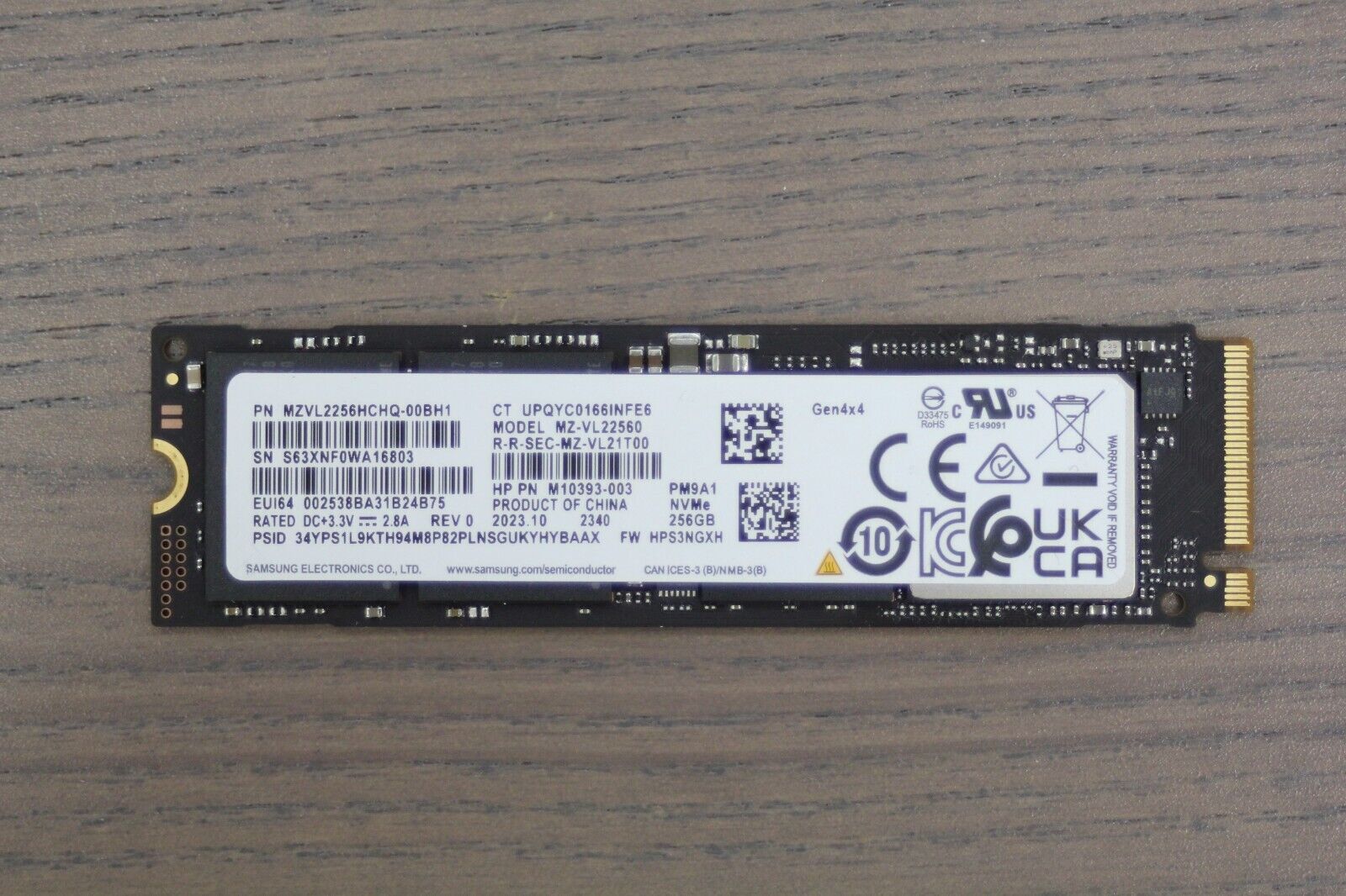 SAMSUNG 256GB PM9A1 M.2 2280 SSD NVMe PCIe Gen4 x4 MZ-VL22560 - MZVL2256HCHQ