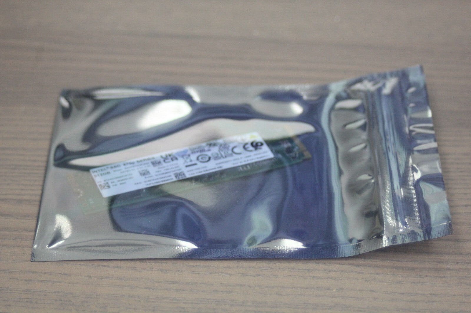 Intel 670p Series 512GB 2280 M.2 SSD NVMe PCIe 4.0 Gen4 x4 (SSDPEKNU512GZ)
